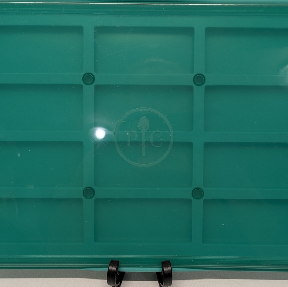 Pampered Chef Snack Bar Pan with Cover